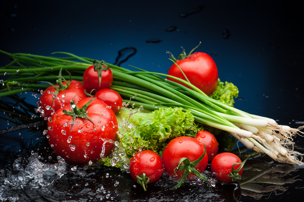 Scopri tutti i benefici di frutta e verdura di stagione 5 I benefici di frutta e verdura di stagione: l'acqua