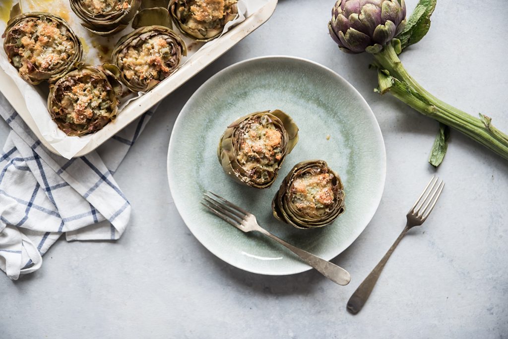 Carciofi ripieni di pane alle erbe aromatiche 5 carciofi ripieni di pane parmigiano
