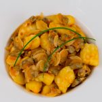 Gnocchi con le vongole veraci senza glutine 1 La ricetta degli gnocchi con le vongole senza glutine e light.