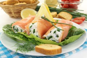 Rotolini di salmone: la ricetta con la ricotta
