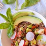Insalata di quinoa rossa, mela verde e avocado 2 insalata di quinoa rossa, mela verde e avocado