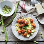 Pasta con crema di fave e pomodorini arrosto alle erbe aromatiche 1 Pasta di fave fresche con pomodorini 1