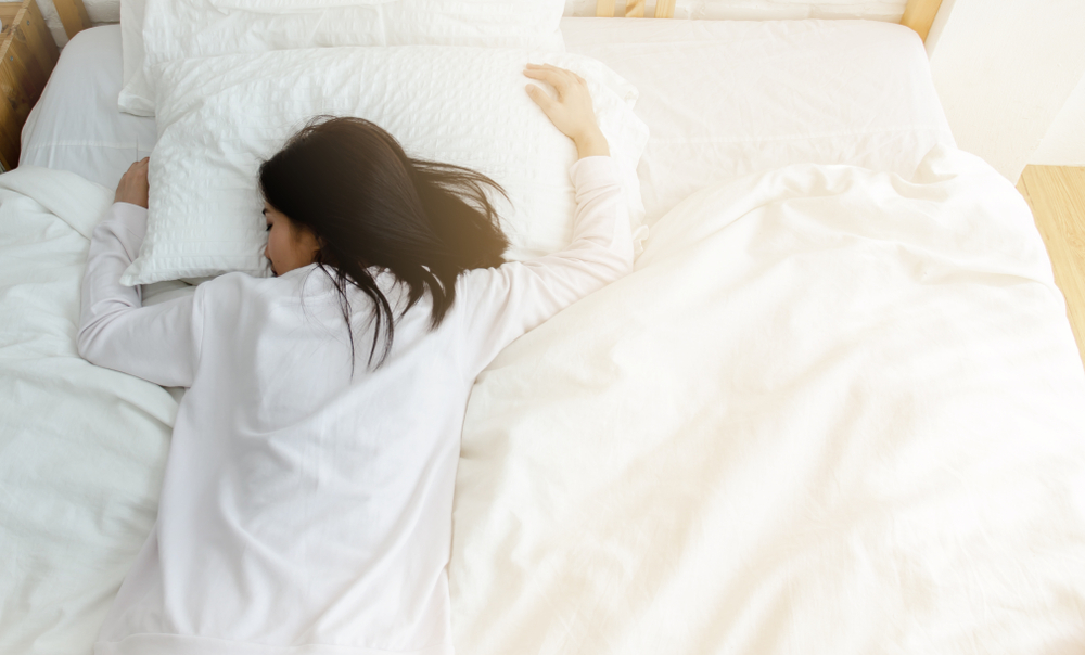 15 brutte abitudini che ti fanno invecchiare più in fretta 5 abitudini che fanno invecchiare, dormire male