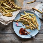 Patatine fritte al forno, croccanti e leggere 1 ricetta patatine fritte al forno
