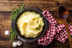 Pur&egrave; di patate: un contorno classico in versione light