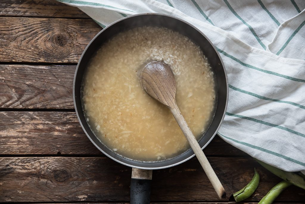 Risotto con crema di fave e piselli freschi 7 risotto con crema di fave aggiungi il brodo