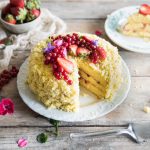 Torta mimosa alle fragole: la ricetta con la crema 1 Torta mimosa