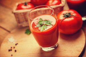 Succo di pomodoro: l&rsquo;energy drink ricco di sali minerali