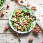 Insalata di fragole e feta 1 Insalata fragole e feta ricetta light