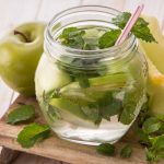 Acqua detox melone, mela verde e menta 1 Acqua detox melone, mela verde e menta