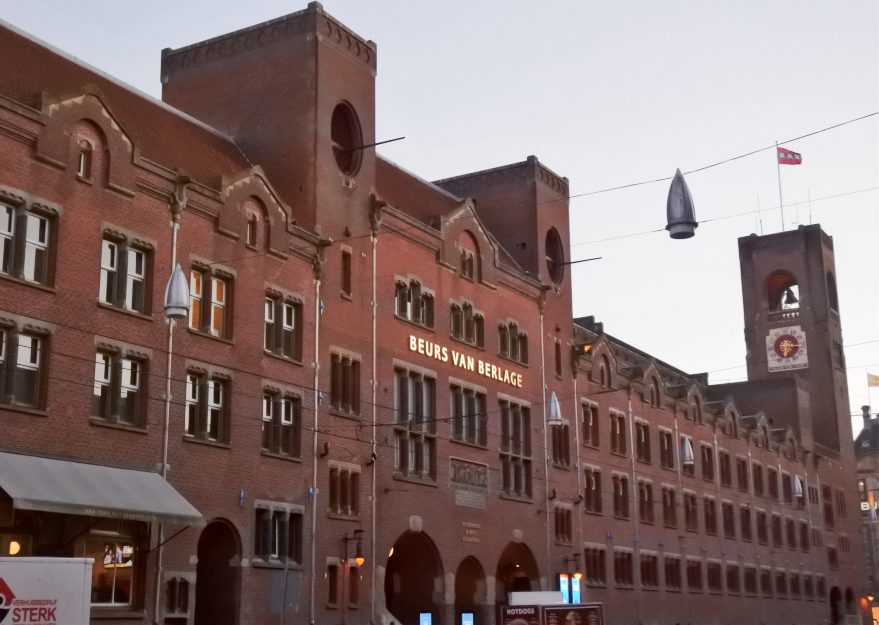 Amsterdam, la città dei musei 19 Amsterdam Borsa di Berlage