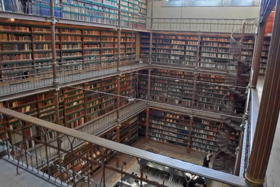 Amsterdam, la città dei musei 2 Amsterdam biblioteca