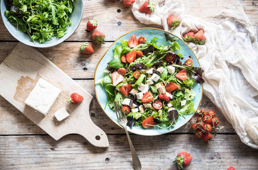 Insalata di fragole e feta 3 insalata fragole e feta tagliare la feta
