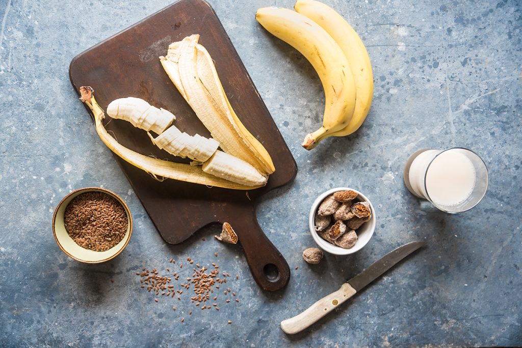 Smoothie alla banana e fichi, una colazione energetica e nutriente 2 Smoothie alla banana