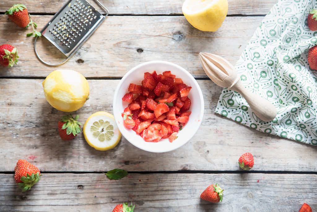 Tartare di tonno: ingredienti, ricetta passo dopo passo, come condirla 5 Tartare di tonno e fragole