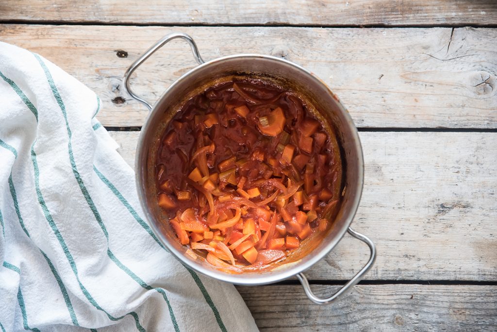 Chili vegetariano con quinoa e fagioli: una ricetta veloce e facile 6 chili-vegetariano