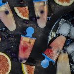 Ghiaccioli al pompelmo, fragole e mirtilli 1 ghiaccioli pompelmo frutta