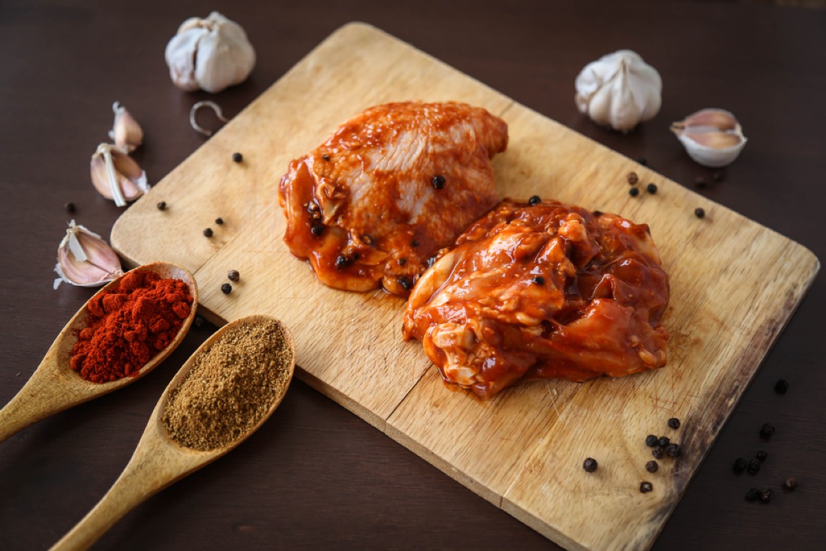 La guida per un barbecue perfetto: 8 dritte utili e i migliori prodotti tra cui scegliere 3 marinatura per barbecue
