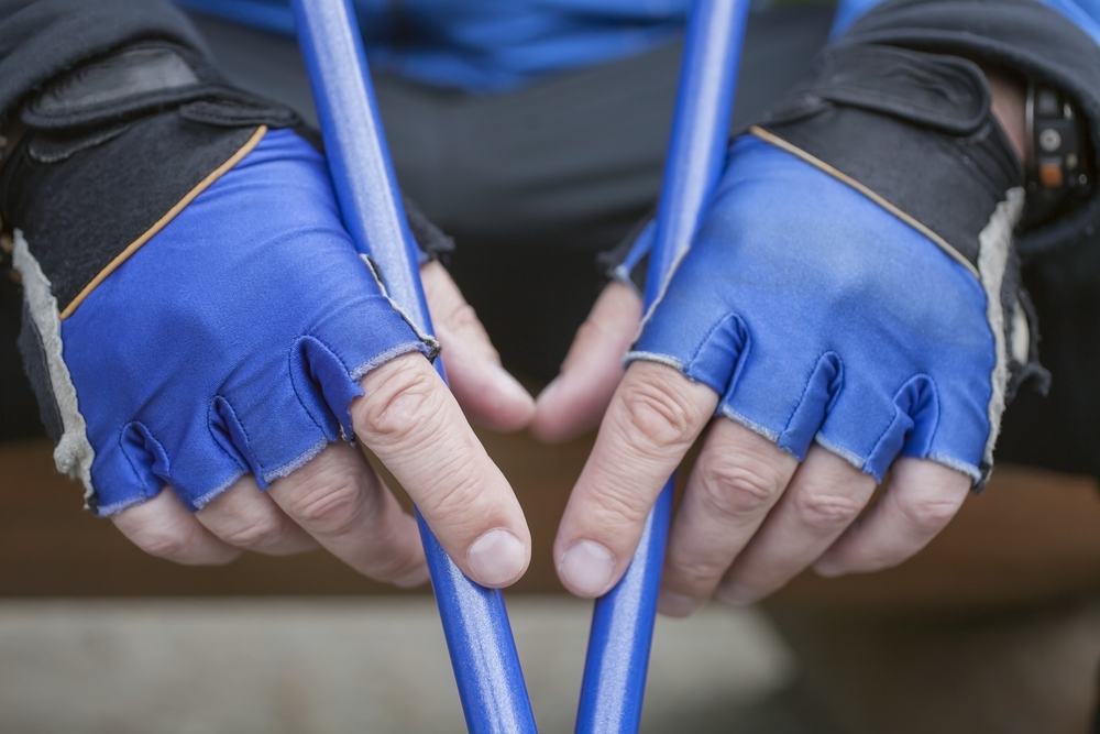 Nordic Walking: benefici, tecnica e consigli per avere l'attrezzatura giusta 6 Nordic walking: come scegliere i guanti