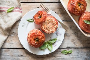 Pomodori ripieni di quinoa: la ricetta sfiziosa