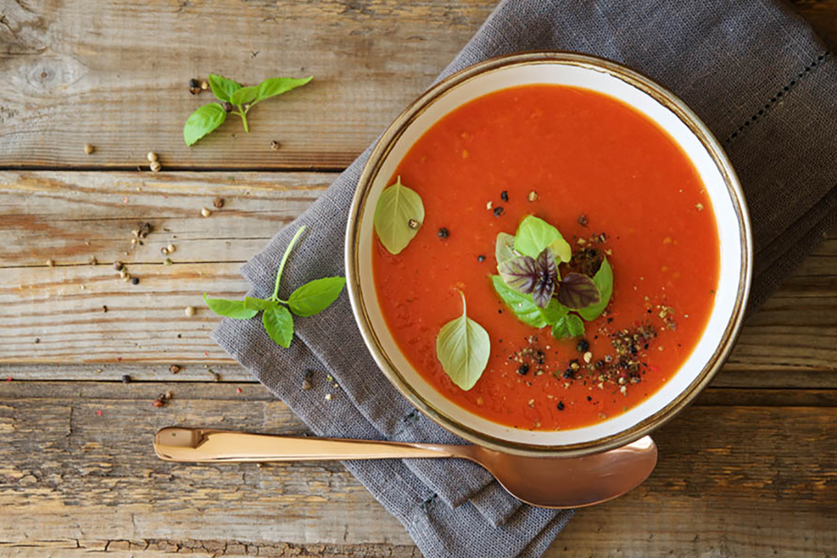 Gazpacho: ricetta e video ricetta, storia e varianti light 6 ricette con melanzane gazpacho con spiedini di melanzane