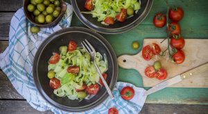 &ldquo;Tagliatelle&rdquo; di cetriolo, un contorno originale