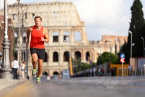 Alimentazione e sport:  l&rsquo;importanza dei nutrienti, cosa mangiare prima, durante e dopo l&rsquo;allenamento