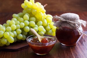 La ricetta della marmellata di uva e ananas