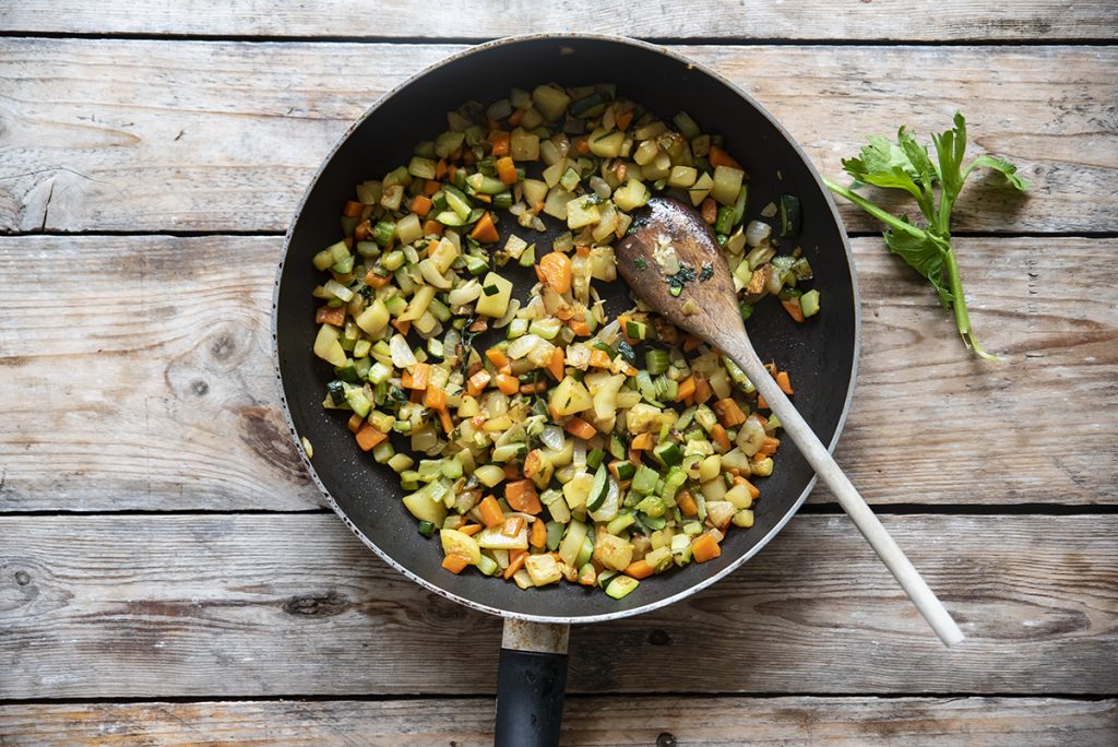 Dado vegetale fatto in casa 4 dado vegetale tre