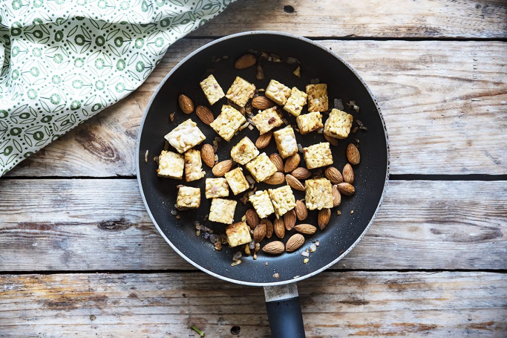 Tempeh con riso basmati e mandorle 2 tempeh mandorle prima