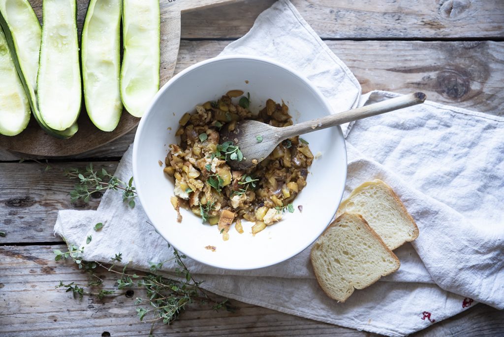 Zucchine ripiene di tempeh 6 zucchine ripiene quinta