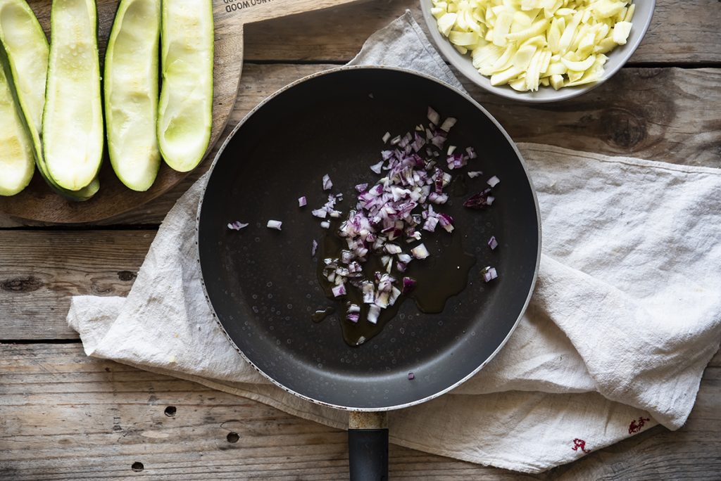 Zucchine ripiene di tempeh 4 zucchine ripiene terza