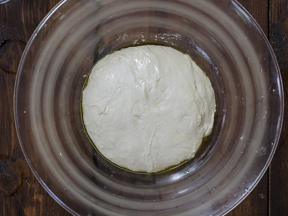 Base per pizza light e dietetica: la ricetta per un impasto soffice 6 base per pizza lievitazione aria