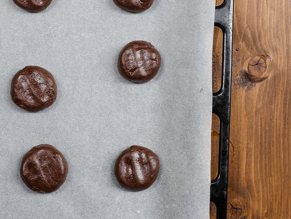 Biscotti al cioccolato, senza latte e senza burro 6 biscotti-al-cacao-cinque