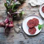 Burger di barbabietola e fagioli 1 burger barbabietola