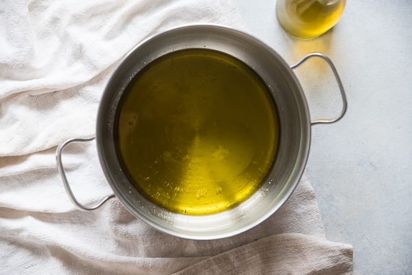 Carote in agrodolce, una conserva genuina 3 carote in agrodolce aceto olio tegame 1