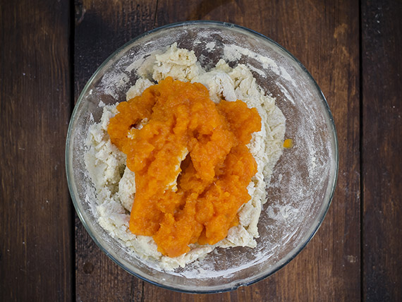 Pane alla zucca, morbido e leggero 4 farine zucca