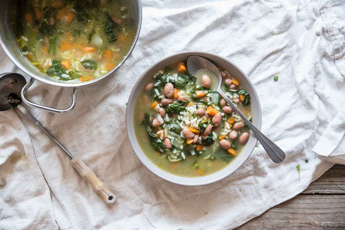 Ricette con bietole: piatti semplici e veloci da preparare 2 minestra di riso con bietole, fagioli e carote