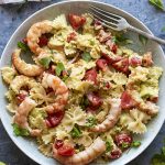 Pasta con avocado, pomodorini e gamberi: ricetta della pasta fredda passo passo 1 pasta fredda avocado