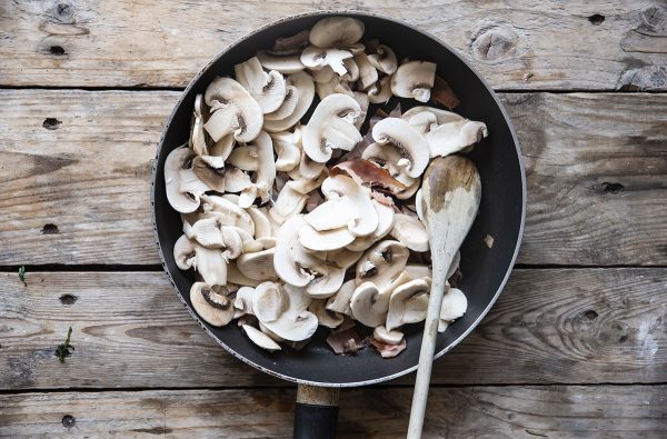 Pasta fredda con radicchio, speck e funghi 5 pasta fredda julienne quattro