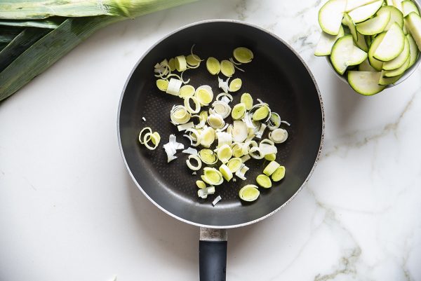 Pasta con limone, zucchine e feta: una ricetta sfiziosa 4 pasta fredda zucchine tre