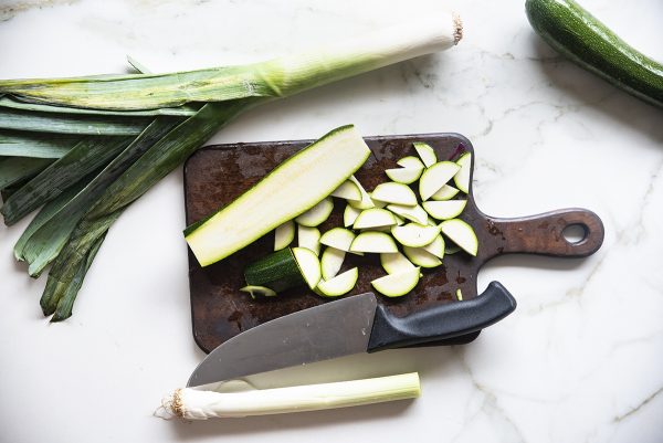 Pasta con limone, zucchine e feta: una ricetta sfiziosa 2 pasta fredda zucchine uno