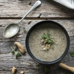 Vellutata di funghi: la ricetta della crema morbida 1 vellutata di funghi ricetta
