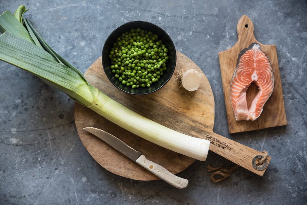 Riso venere con salmone, piselli e porri 2 riso venere uno