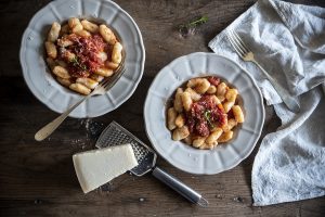 Gnocchi all&rsquo;acqua con rag&ugrave; vegetale