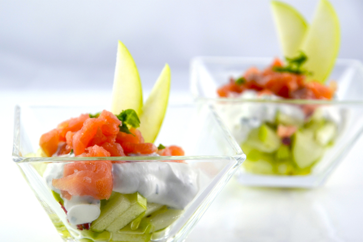 Ricette con le mele: proposte gustose e light 35 Ricette con le mele: tartare di salmone affumicato e mela verde