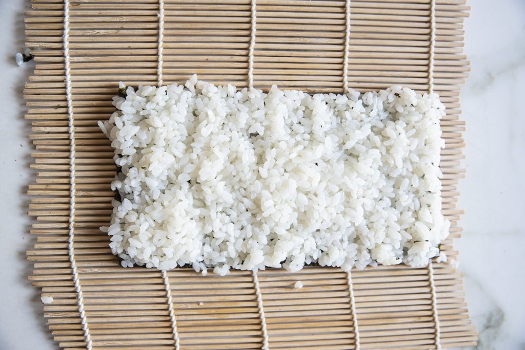 Uramaki fatti in casa: ricetta facile e leggera 5 uramaki quattro