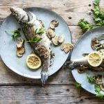 Branzino al cartoccio con champignon 1 La ricetta light e gustosa del branzino al cartoccio