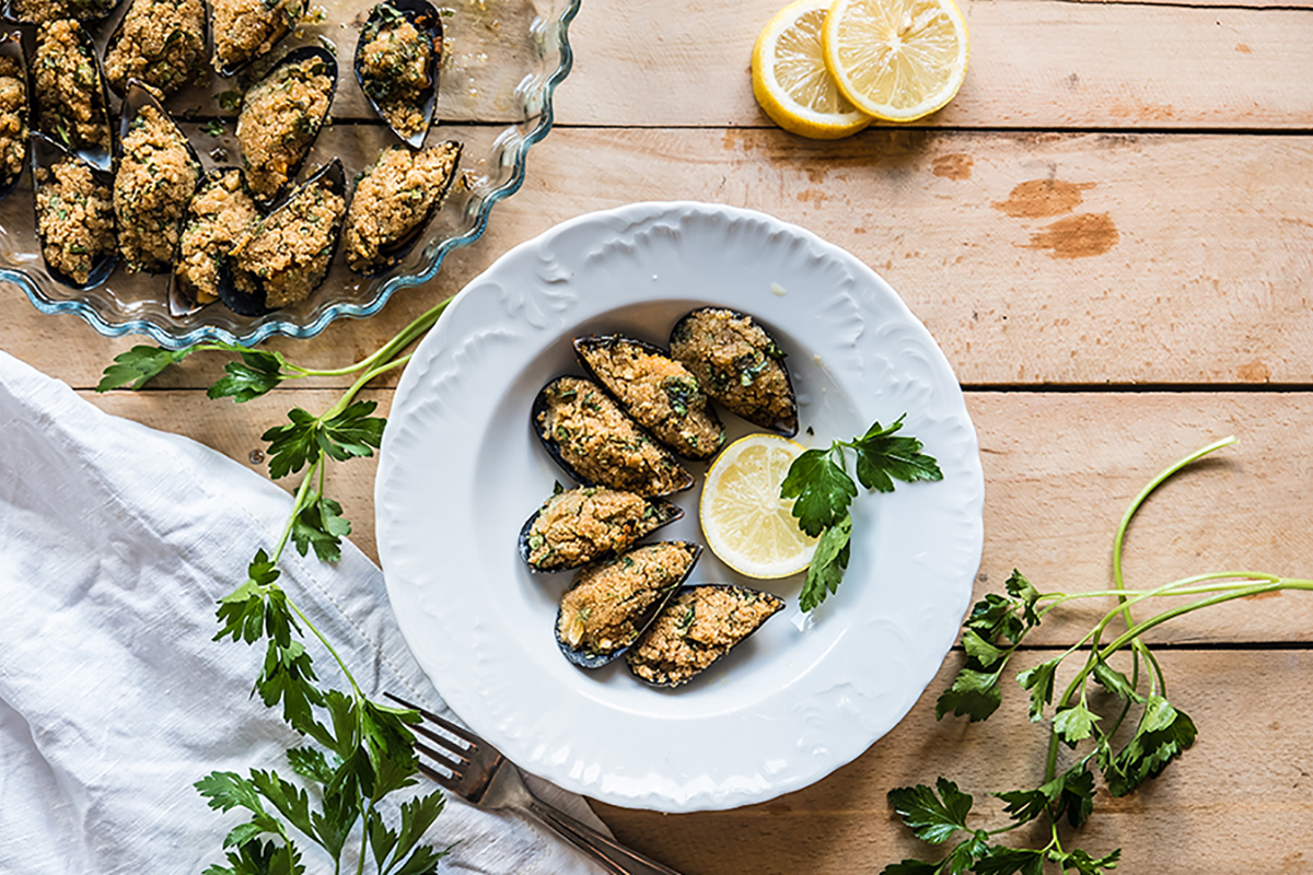 6 ricette di secondi gustosi per un Natale light! 2 ricette di pesce cozze gratinate