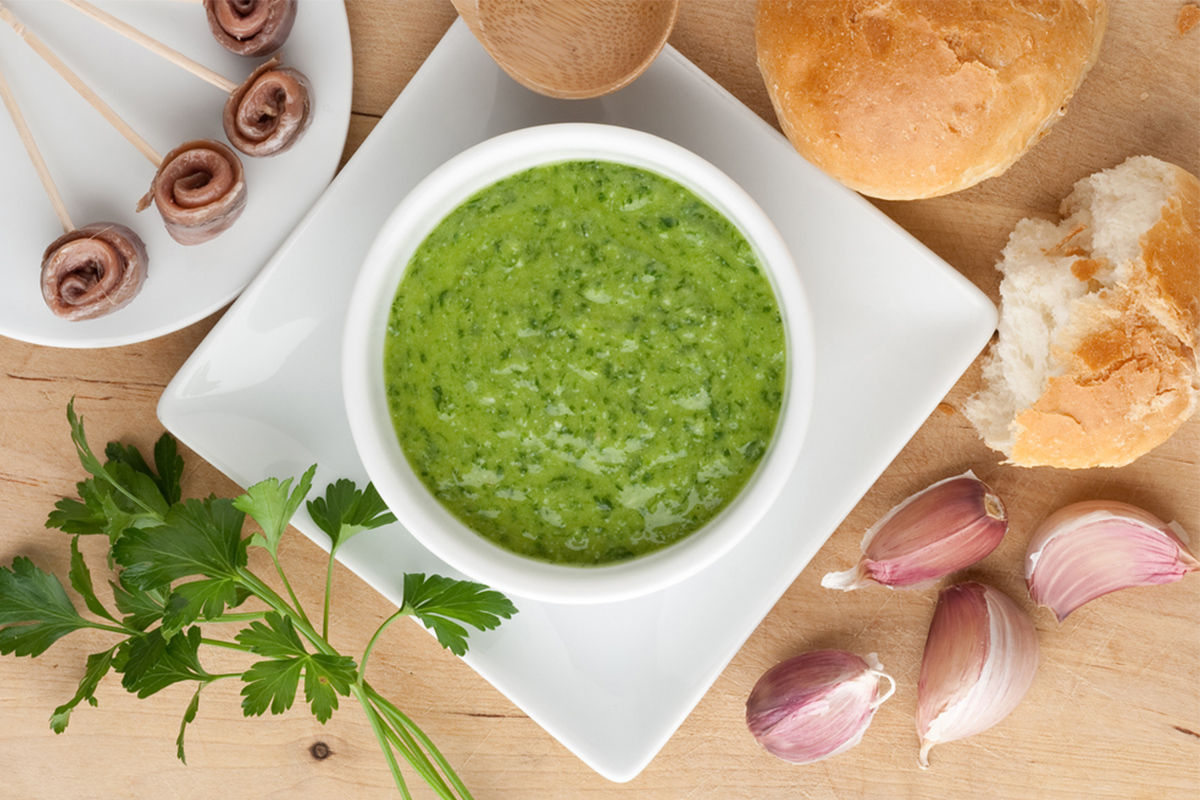 Salse light che vanno d'accordo con la dieta 26 Salse light: salsa con bietole e yogurt magro